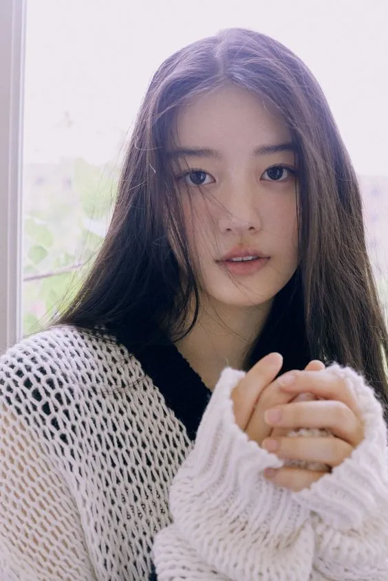 ILLIT Members and Facts 3 Minju ILLIT