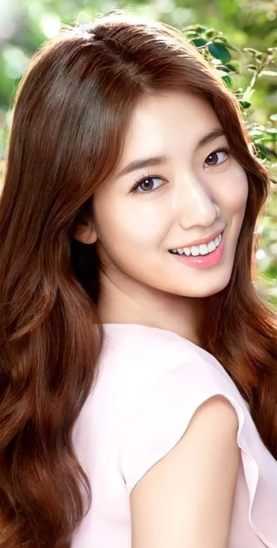 10 Most Beautiful Kdrama Actress: A Stunning Showcase of Talent and Beauty 5 Park Shin-hye