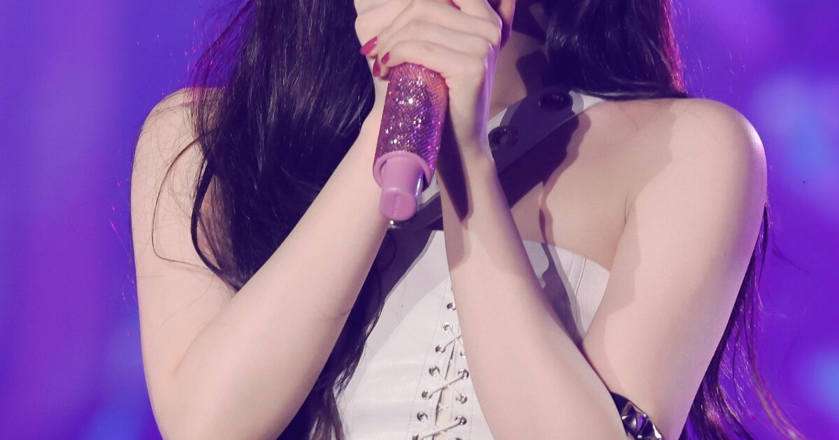 4th Gen Idol Is A Visual Goddess With "Perilla Leaf" Hairstyle