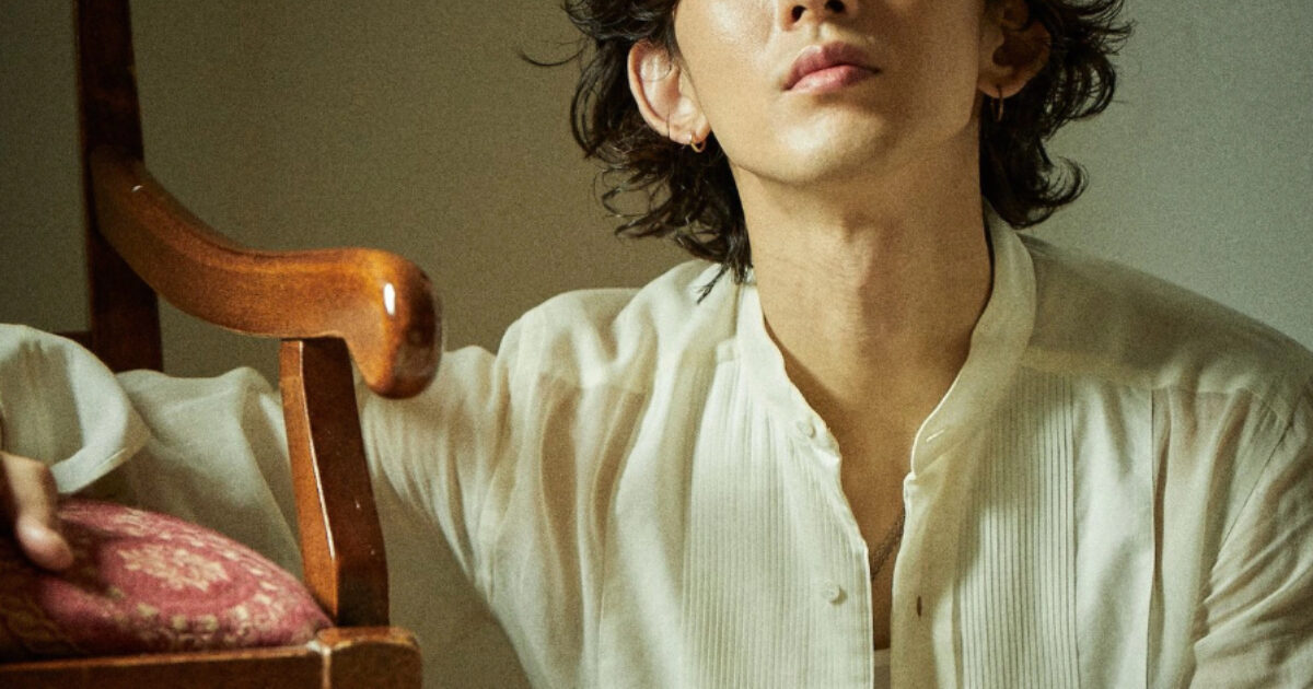 Famous Indie Rock Band Vocalist Almost Debuted With Popular Idol Group