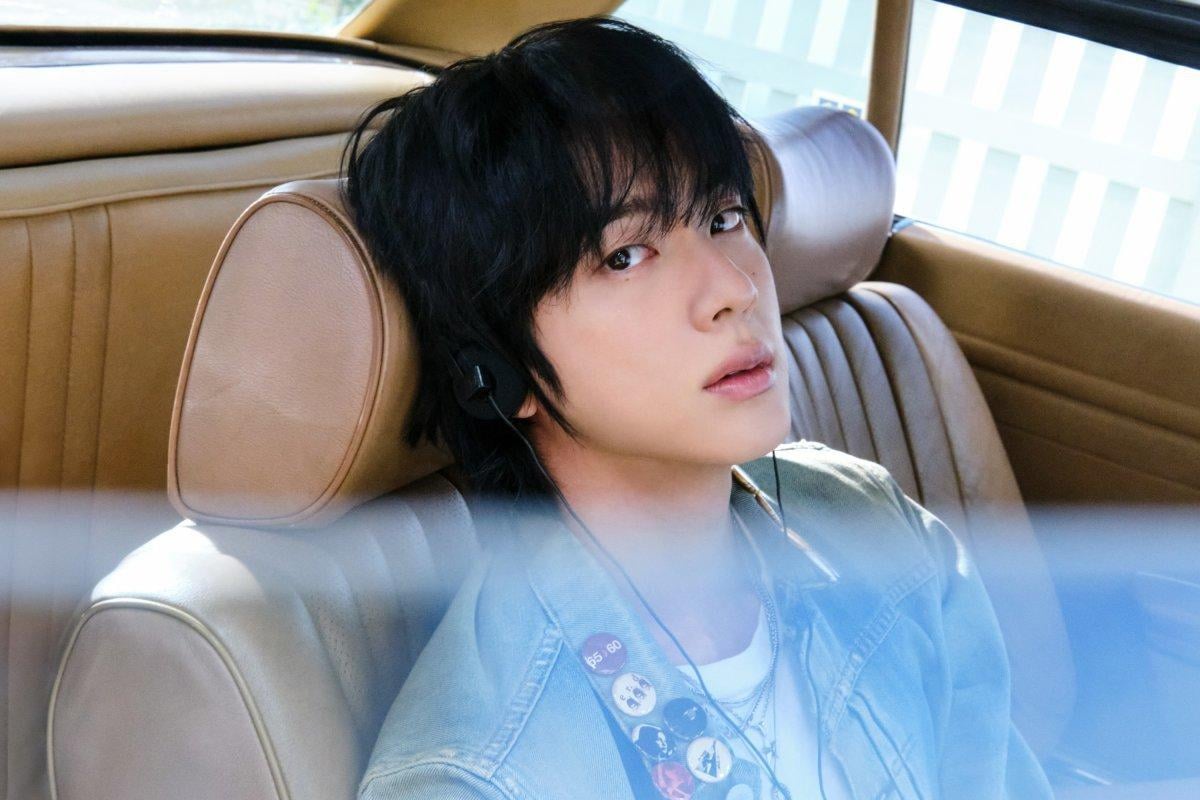 Jin of BTS Receives Worldwide Recognition for His Second Mini Album "Echo" 1 BTS’s Jin earns global acclaim for second mini album "Echo"