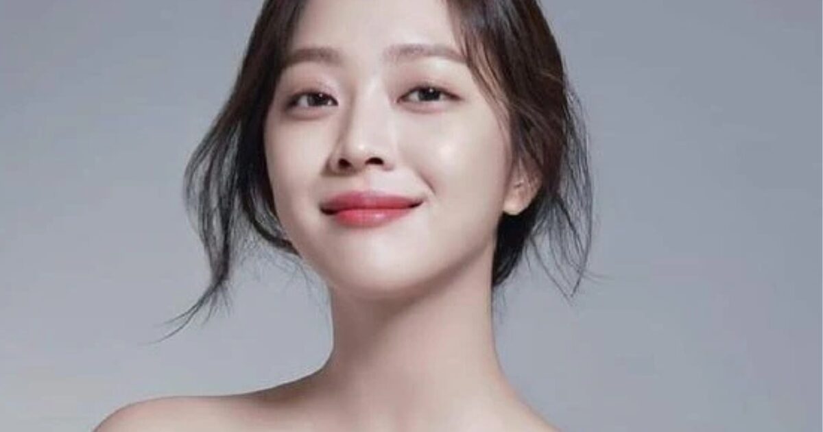 Jo Bo Ah Gains Attention For Rich Family Background