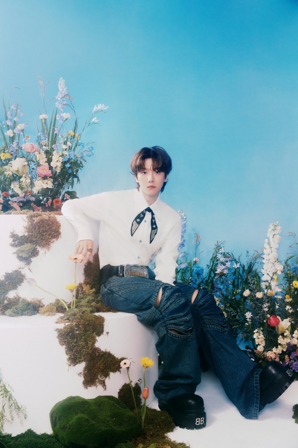 Baekhyun Unveils Dreamy Concept Photos Ahead of 'Reverie' World Tour 2 Baekhyun Unveils Dreamy Concept Photos Ahead of 'Reverie' World Tour