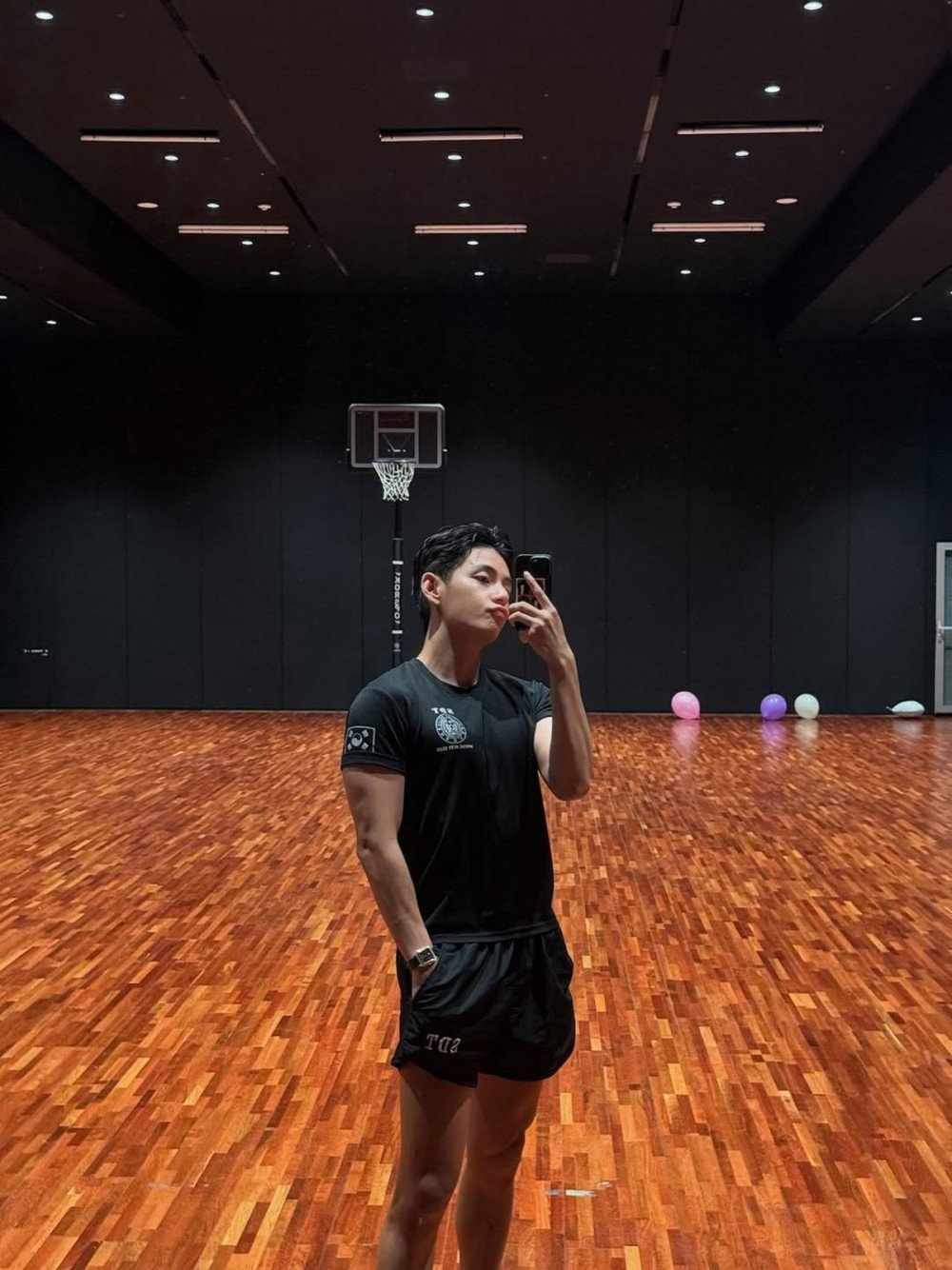 V Reflects on Military Memories on Instagram After Discharge from BTS 3 V Reflects on Military Memories on Instagram After Discharge from BTS