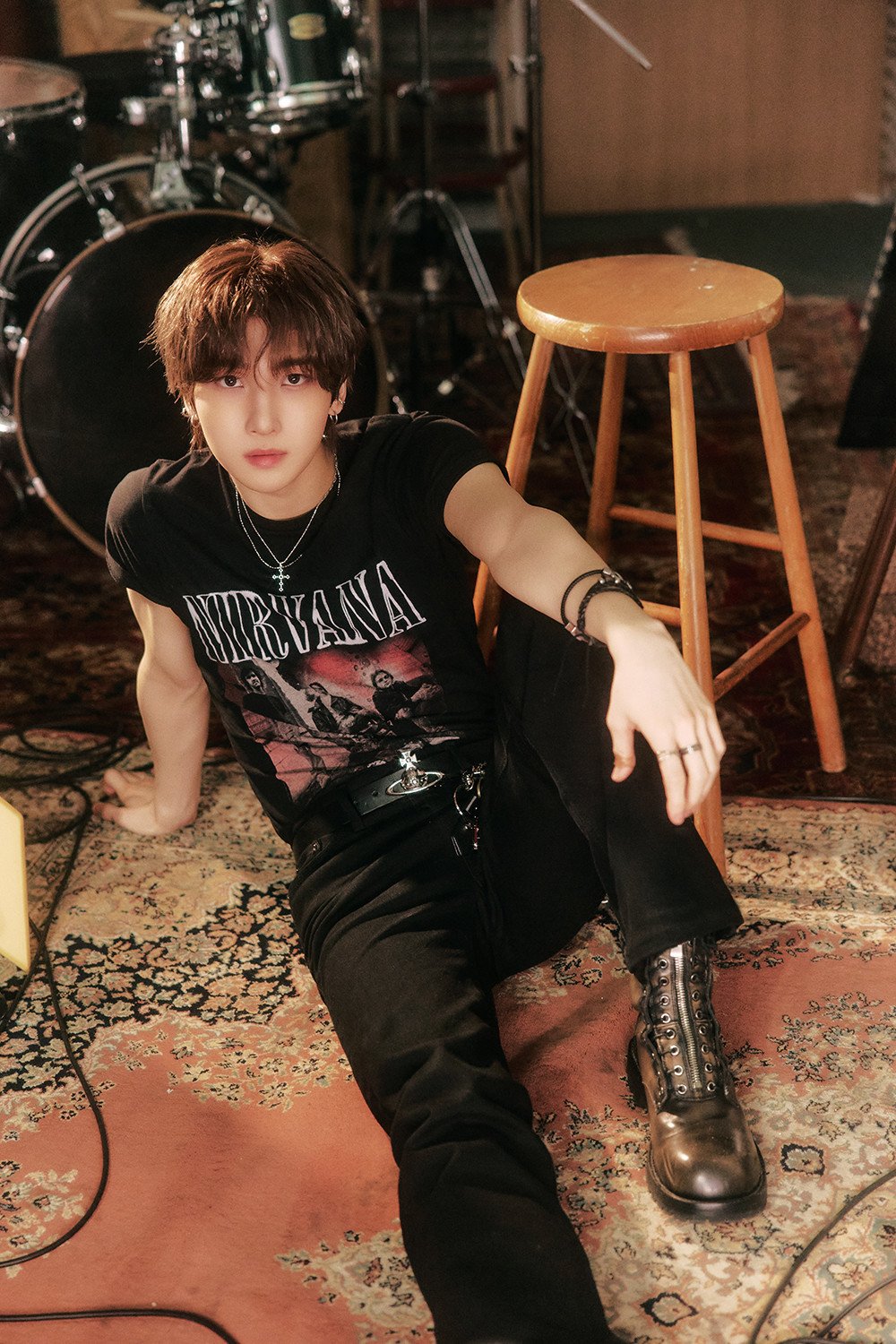 NOWZ Depicts Brooding Summer Vibes in Teaser Images for 'Fly to the Youth' Featuring Yuqi of (G)I-DLE