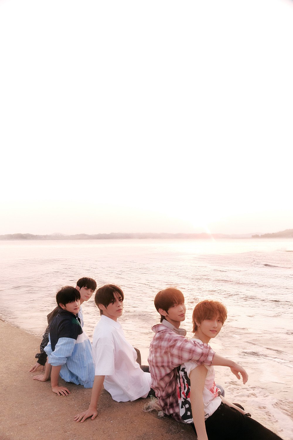 NOWZ Depicts Brooding Summer Vibes in Teaser Images for 'Fly to the Youth' Featuring Yuqi of (G)I-DLE