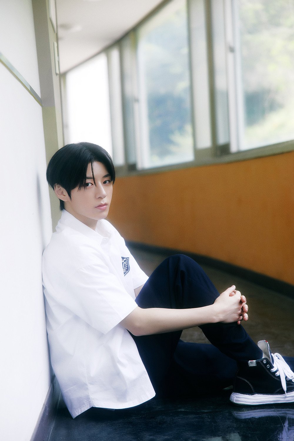 NOWZ Depicts Brooding Summer Vibes in Teaser Images for 'Fly to the Youth' Featuring Yuqi of (G)I-DLE