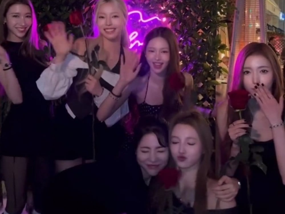 A20 MAY, Lee Soo Man's New Girl Group, Celebrates Their Friendship with Sunny from Girls' Generation 1 A2O MAY and Sunny