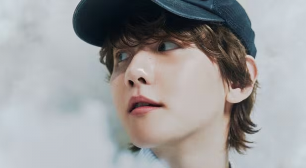 Baekhyun Launches Inaugural Solo World Tour with Concert in Seoul 1 Baekhyun Performing