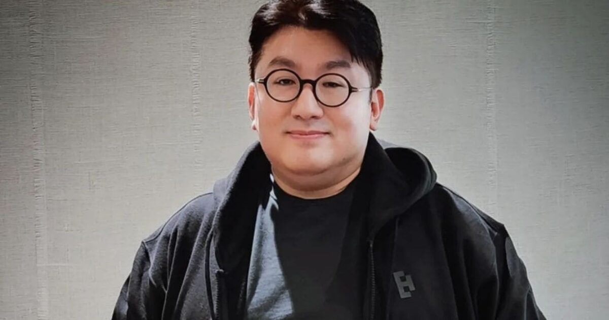 Ex-BigHit Employee Exposes Bang Si Hyuk For "Unwanted Physical Contact" And More While Meeting