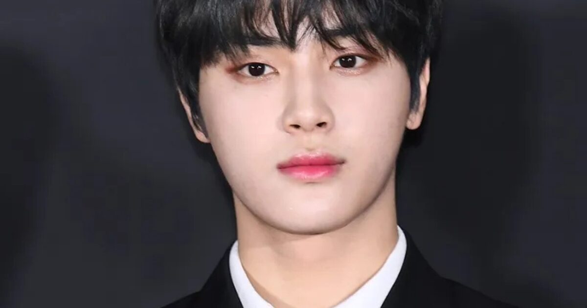 Ju Haknyeon Removed From THE BOYZ and Contract Ended After Meeting With Japanese Adult Actress 1 Ju Haknyeon Kicked Out Of THE BOYZ And Has Contract Terminated Following Meeting With Japanese Pornstar