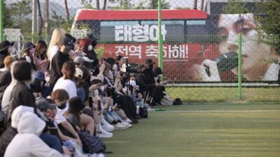 RM and V Celebrate