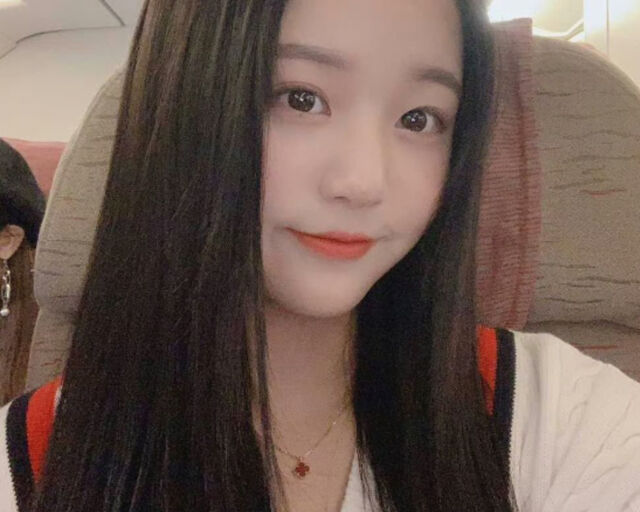 Wonyoung flaunting her style