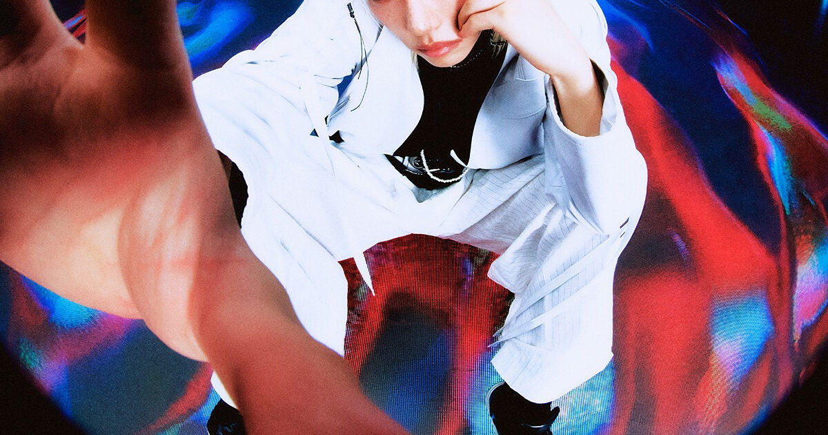 Teaser Images of Well-Known Male Idol Spark Strong Mixed Responses 1 Popular Male Idol’s Teaser Images Triggers Intense Divided Reactions