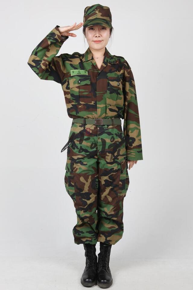 Wonyoung of IVE Transforms Military Uniform Into Stylish Fashion 1 Usual uniform