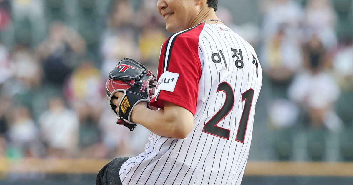 Sports Enthusiasts Hold Renowned Actor Responsible for Defeat, Sparking Widespread Outrage 1 Sports Fans Blame Famous Actor For Losing— Triggers Massive Backlash