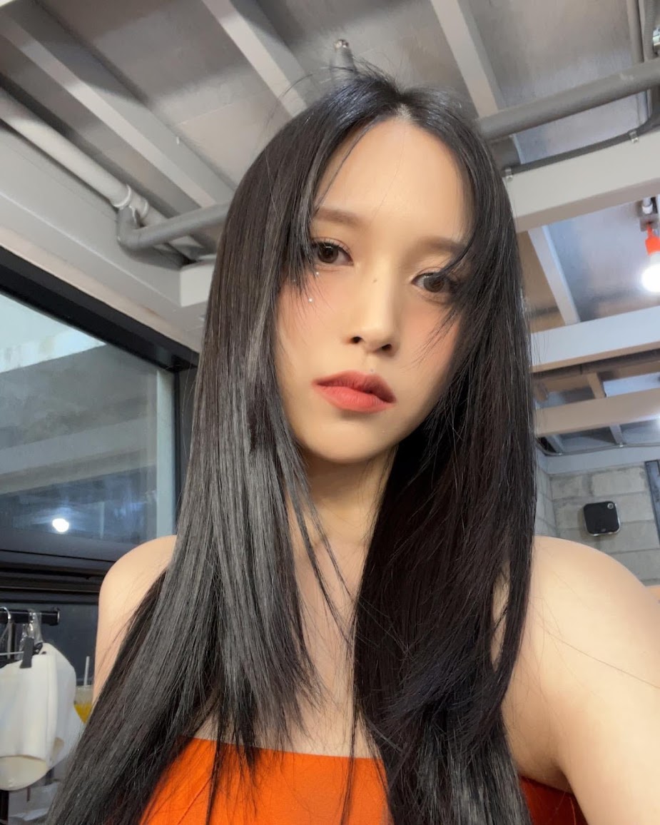 The Sole K-Pop Girl Group to Sell 1 Million Albums in the USA 4 Mina from TWICE