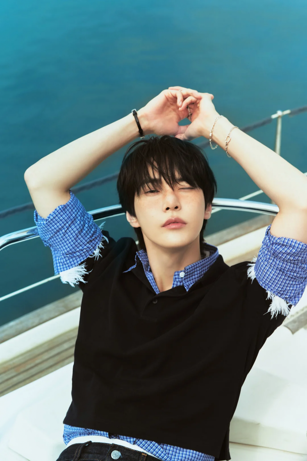 Doyoung from NCT Enjoys the Sunshine in New Teasers for Solo Album 'Soar' 11 Doyoung from NCT Enjoys the Sunshine in New Teasers for Solo Album 'Soar'