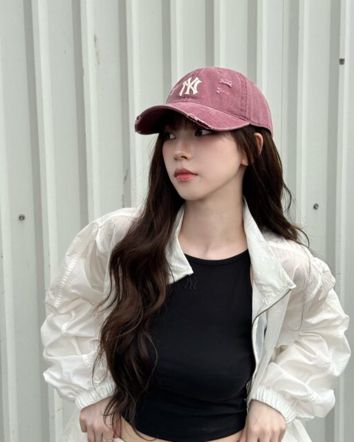 Aespa's Karina's Instagram Flooded With Comments From Right-Wing Supporters After Controversy 2 katarinabluu_1747130637_3631517455039991653_59495472804