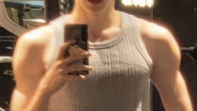 5th Gen Idol Causes A Stir With His Unexpectedly Hot Body