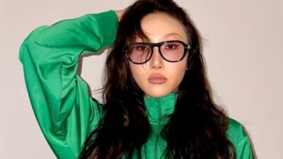 MAMAMOO's Hwasa Sparks Backlash With Controversial Revealing Outfit