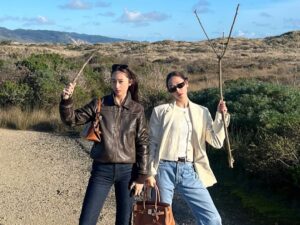 Iconic Jung sisters, Jessica and Krystal, embody twin vibes