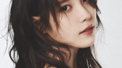 IU