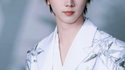 WATCH: Idol Completely Explodes On His Fans