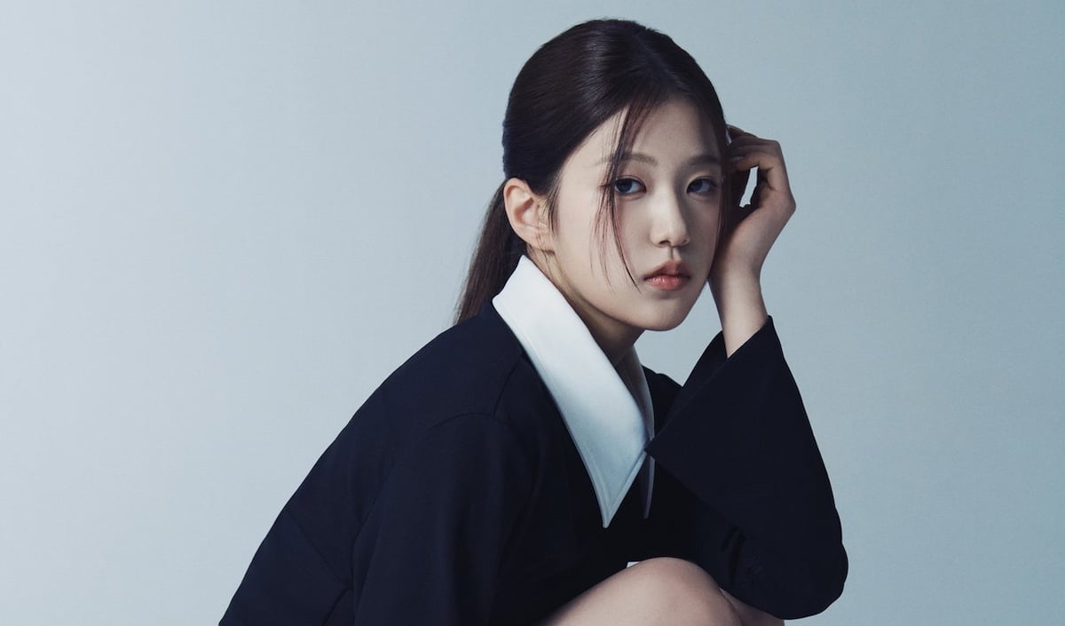 izna's main vocalist Yoon Jiyoon will continue to sit out activities for group's June comeback