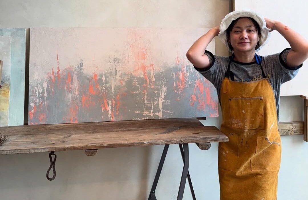 Park Na Rae shares her new hobby, lime plastering