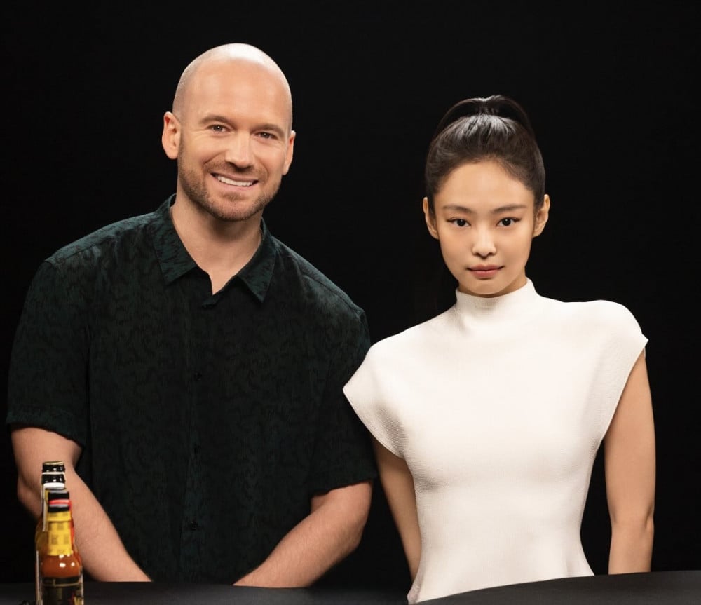 Jennie crying in Hot Ones