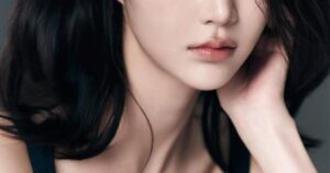 Beloved Actress Admits She Earns "Barely Anything" From Acting