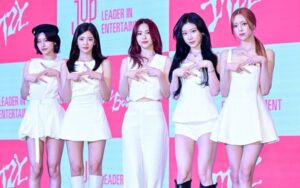 ITZY Album Header