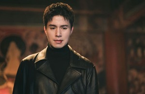 ‘Nice Guy’ Lee Dong-wook Returns as a Tender-Hearted Gangster