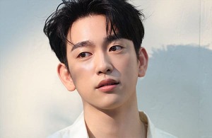 ‘Our Unwritten Seoul’ Park Jin-young "Wait, These Are Just B-Cuts?"