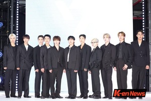 SEVENTEEN, Sleek and Sophisticated in Suits