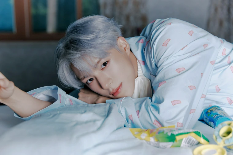 NCT Dream Unveils Supernatural Abilities in New Music Video Teaser for "BTTF" from 'Go Back to the Future' 16 NCT Dream Unveils Supernatural Abilities in New Music Video Teaser for "BTTF" from 'Go Back to the Future'