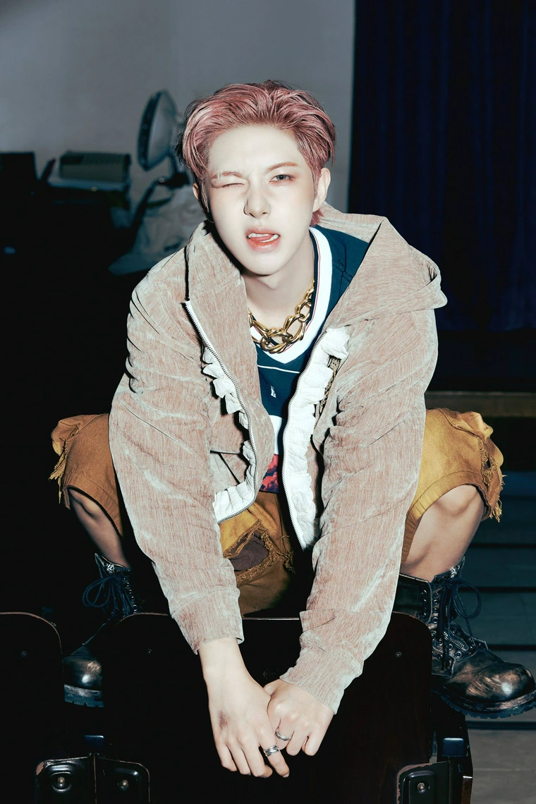 NCT Dream Unveils Supernatural Abilities in New Music Video Teaser for "BTTF" from 'Go Back to the Future' 10 NCT Dream Unveils Supernatural Abilities in New Music Video Teaser for "BTTF" from 'Go Back to the Future'