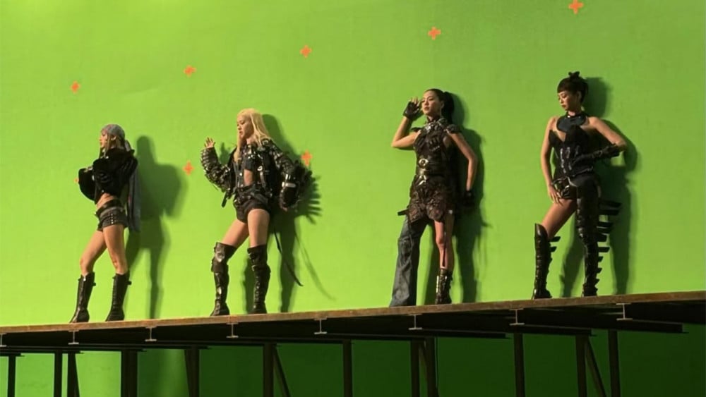 BLACKPINK JUMP BTS