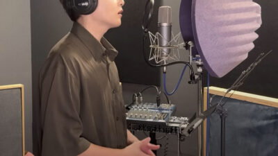 Fans Are Eternally Grateful To K-Pop Idol For Pushing Member To Hop On Viral Trend