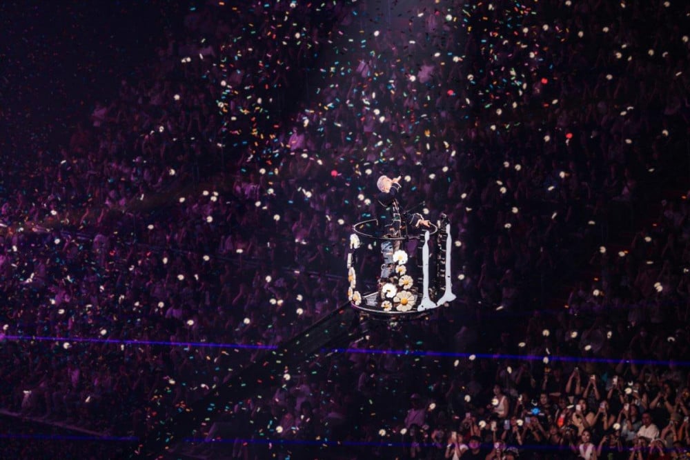 G-DRAGON on Stage