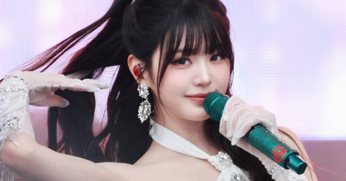 IVE Wonyoung's Live Vocals At "Lollapalooza" Leave Fans Shocked