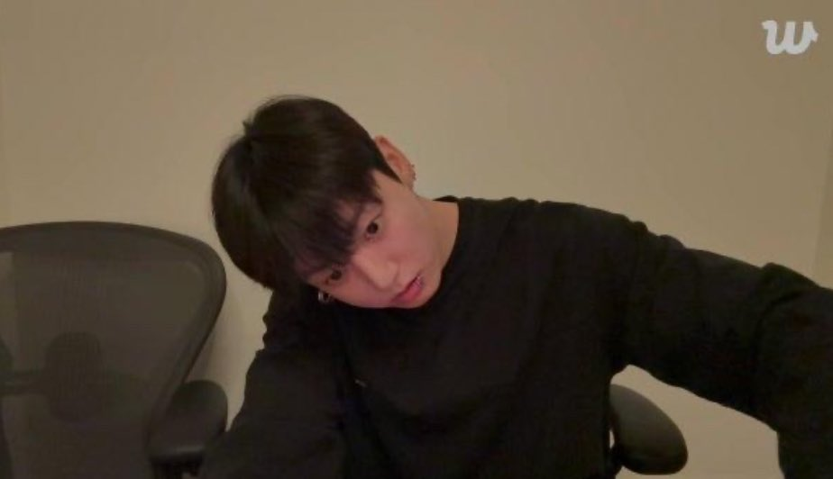 Jungkook with Netflix