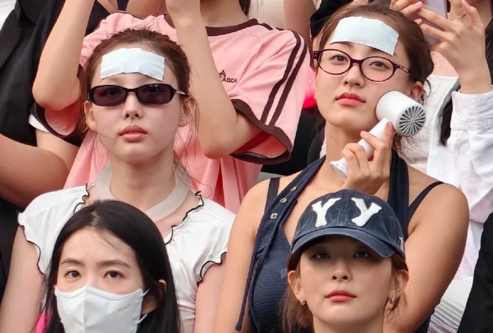 Nayeon and Jihyo