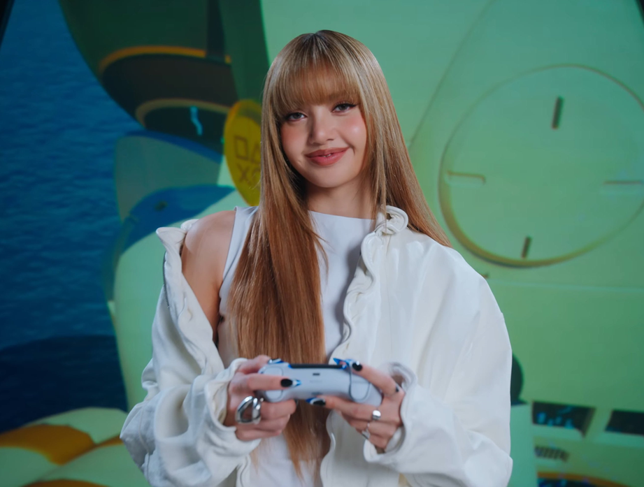 Lisa in Action