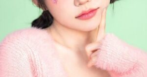 Popular YouTuber In Her 30s Debuts As The Leader Of A New K-Pop Girl Group
