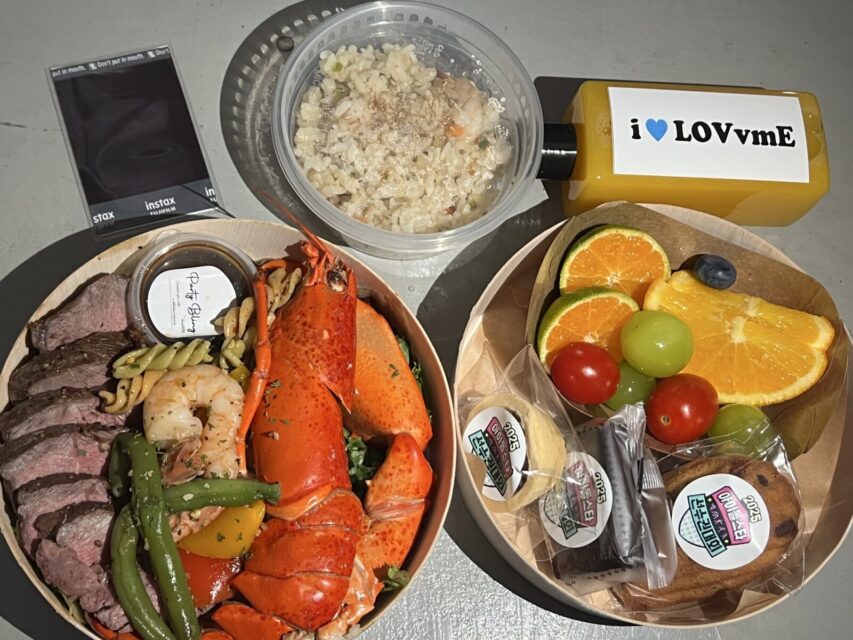 Steak and lobster lunchbox