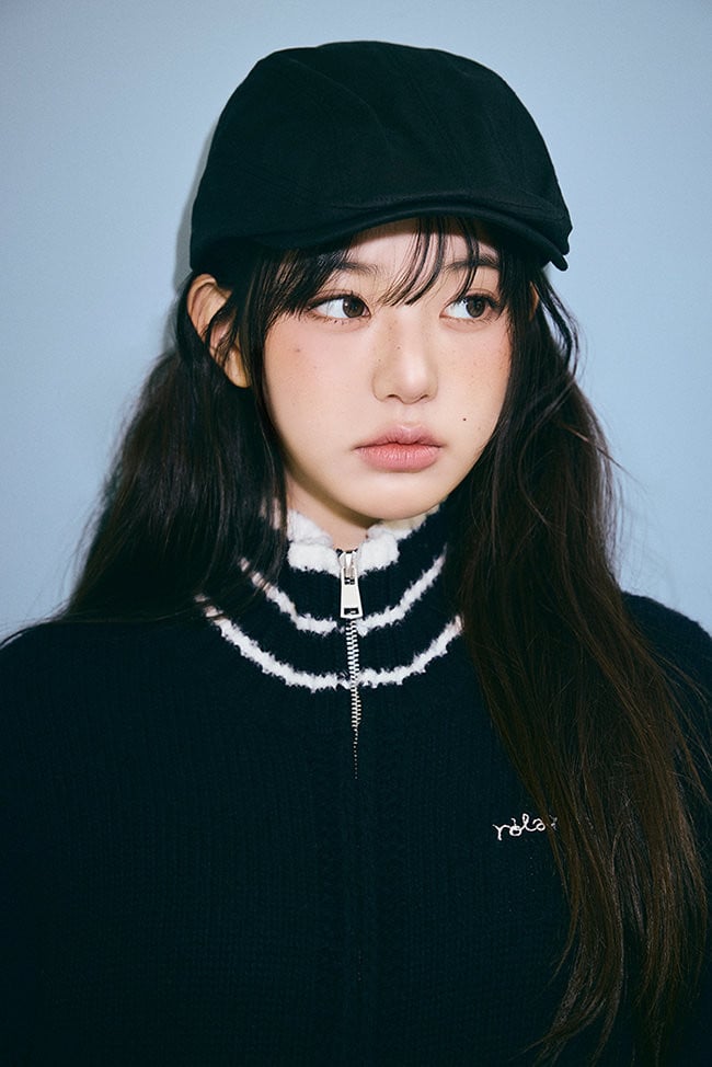 IVE’s Wonyoung Impresses in New Campaign for Brand’s 2025 Fall Collection 4 IVE Wonyoung autumn look