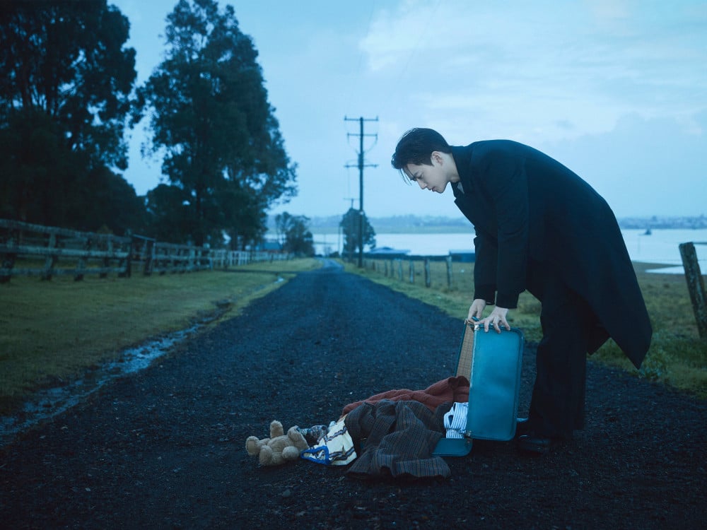 Suho Who Are You teaser photo